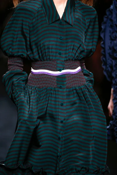 Look 57